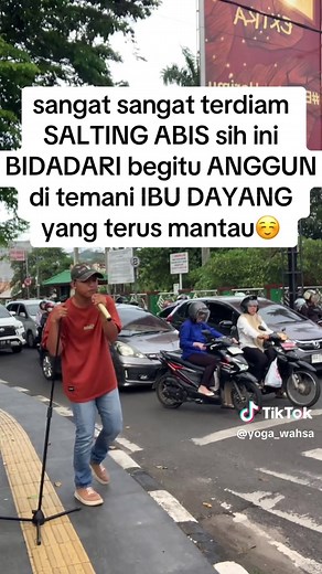 Bidadari Anggun di Konser Kangen Band