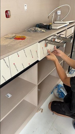 Adjustable Imbot Quick-Press Drawer Clip: The Ultimate Woodworking Panel Installation Aid