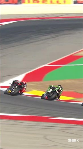 Petrucci's stunning overtake at Portimao 😎 | 2024 #PortugueseWorldSBK 🇵🇹