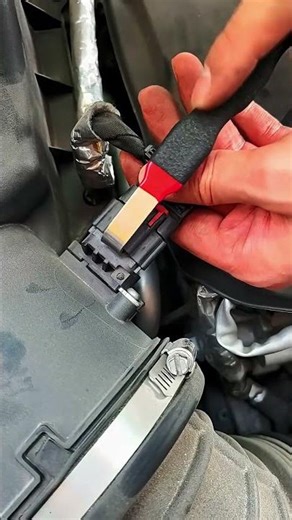 SMART Prying Techniques for Hard to Reach Components #shorts #short #shortsvideo