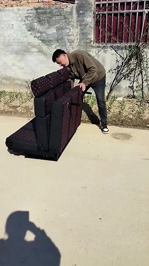 2.4K views | Paper is used by everyone in the family It is soft delicate and skin-friendly and does not shed. | Working of Worker | Facebook