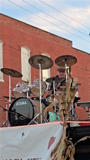 Whiskey Blend Band covering "Tulsa Time" by Don Williams. Part 1