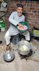 2.2M views · 52K reactions | kg Chicken Ki Paktuni Recipe  Chicken Bhuna Recipe चिकन भुना / पांच किलो चिकन की पकटुनी रेसिपी #reels #reel #chicken #chickenbhuna #chickenrecipe #bhuna #chickenpaktuni #paktuni #chickenmasala #chickenbhunamasala #chickensukka #bhunamasala #food #recipe #cooking #foodie #arifkhatri #reelsfbシ #reelsviralシ #reelsvideoシ | Arif Khatri | Facebook