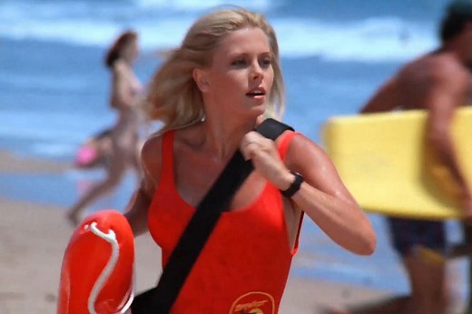Nicole Eggert reveals the origin of the famous 'Baywatch' slo-mo beach run