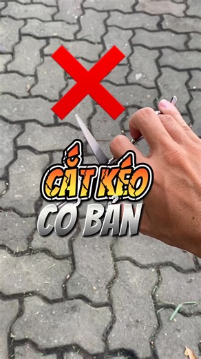 809K views · 15K reactions | Thao tác cầm kéo,không bao giờ là thừa ở các bạn mới 殺 #LEK #hoccattocnet #LEKhaibarberacademy #hoctocnam #barber | LEK Barber Academy - Đào Tạo Nghề Cắt Tóc Nam VIỆT NAM | Facebook