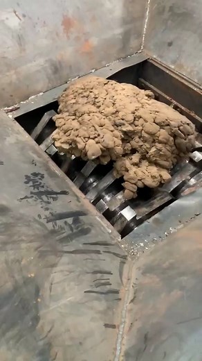 2.1K views · 21 reactions | Built Like a Tank – Threads Like a Surgeon. ️ #industrialtech #threadingmaster | Fun DIY | Facebook