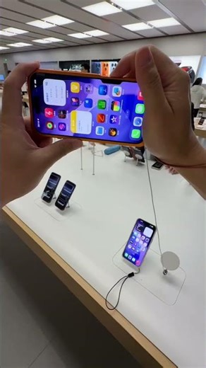 Creative frame mobile phone case, bare metal feel.#metel #bracket #creative #iphone17promax