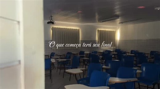 AP23 on Instagram: "E de repente todos os cantos da nossa segunda casa ficaram vazios... Mas mesmo sem ninguém ali, as memórias e lembranças perduram em cada um de nós. Sentiremos falta das conversas no meio dos corredores, das fofocas escondidas, de aulas e passatempos no bosque, de todo dia aparecer na coordenação com um aperreio diferente para algum professor. Sentiremos saudades das aulas descontraídas em sala, das peças que encenamos no auditório, sentiremos saudades da casa que essa escola