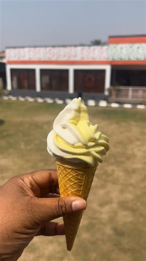 Slush&swirl on Instagram: "Are you feeling like having our small cone swirl today ? Price : 1500"