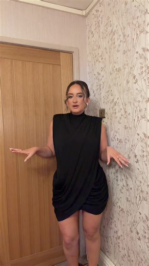 Stylish Saturday Night Outfit for a Birthday Celebration