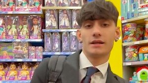 Incidente Casal Palocco, lo youtuber Vito Loiacono in giacca e cravatta al punto Eni: «Ho chiuso con Matteo Di Pietro e i The Borderline»