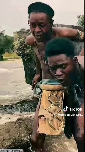 Ce n'était pas du tout l'idée mais on l'a fait car c'est la voix du peuple, c'est la voix de Dieu. Plein de risques, de fois lorsque ça ne marchait pas j'avais de larmes au fond mais me voici ! Consommez partie 5, Film apocalypto version congolaise 🇨🇩