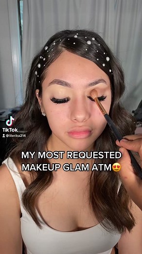 BOOK @lilerika214 #fypシ #dallastx #makeuptutorial #viral #parati