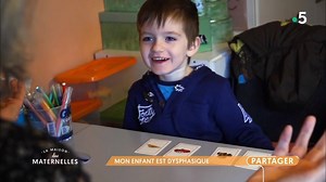 125K views · 485 reactions | Kenjy souffre de dysphasie, un retard de langage. Depuis quelques mois, il suit des séances d'orthophonie : ses progrès sont impressionnants Dyslexie : comment la repérer ? ➡️ https://youtu.be/YK_FiLYPO5U | La maison des maternelles | Facebook