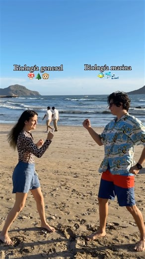 Biología general 🍄🦜🌲 vs Biología marina 🌊🐬🐠 P.D. Nuestros respetos para todos los ing. Ambientales solo es humor jajajaja #biologos #biologia #biologiamarina #biologomarino #ingenierasmbiental #ciencia #cientificos #humor | Preguntale al biologo