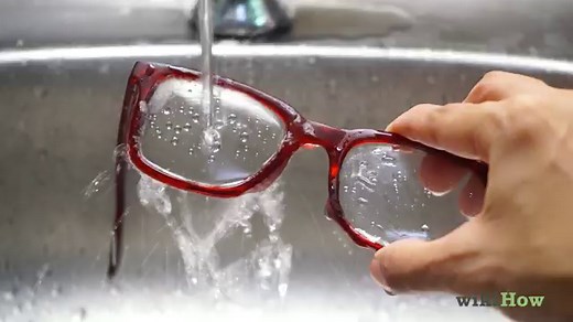 How to Get Stains Off Eyeglasses