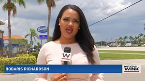 TIROTEO EN RESTAURANTE CALVERS EN FORT MYERS, SOSPECHOSO SIGUE PRÓFUGO La policía de Fort Myers está buscando a un sospechoso que le disparó a un empleado en Calvers a lo largo de Six Mile Cypress en Fort Myers. Afirman que fue un incidente aislado, pero los compradores en el área dicen que siguen preocupados y quieren más control de armas. Univision SWFL / Noticias WINK | Rodaris Richardson