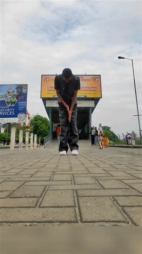 Am i good at legwork??... lets see the vibe🔥🔥🔥 from @desti.ny4 #dance #destiny #fyp