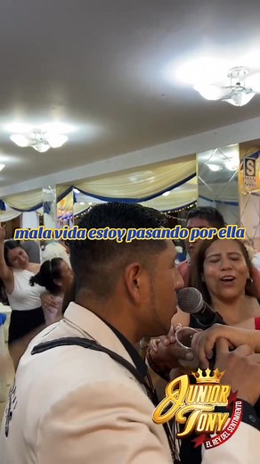 Cuando te sientes identificada con la canción y la cantas a todo pulmón 🙈
