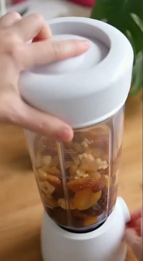 Brain Power Shake 🧠🥛 | Healthy Dry Fruit Milkshake | #viral