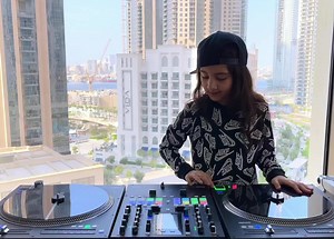 50K views · 3K reactions | Too close!!! I learned this routine from SUPER HERO DJs https://www.superherodjs.com lesson by Dj Worm  Follow me on other platforms: https://www.instagram.com/iamdjmichelle/ https://www.tiktok.com/@iamdjmichelle https://www.youtube.com/djmichelle https://www.mixcloud.com/iamdjmichelle/ Official Rane DJ SUPERHERO DJs | Dj Michelle | Facebook