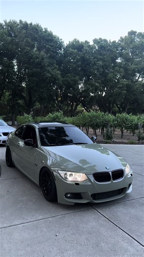BMW E92 Green 335i Coupe - Insane 550HP Sound!