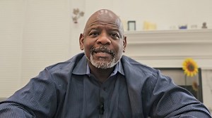 An Interview with Landmark Forum Leader Larry Pearson - What does it...