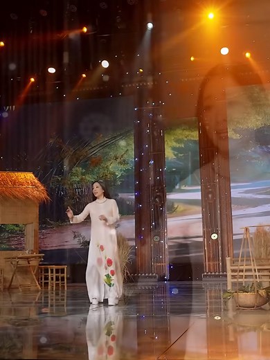 Gái Nhà Nghèo - Thanh Thanh Hiền: Một Ca Khúc Đầy Cảm Xúc