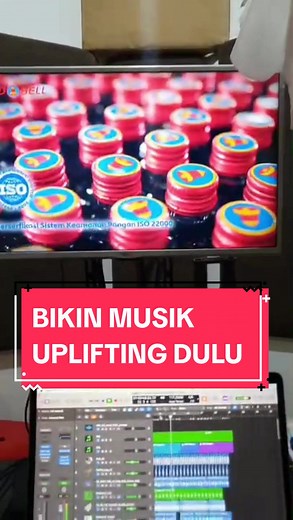 Bikin Musik Uplifting untuk Iklan Red Bell