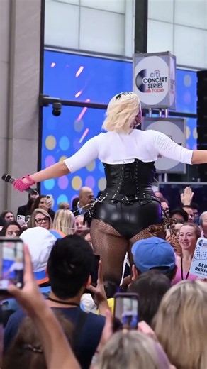 Bebe Rexha had a great time with the fans