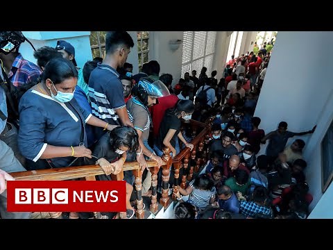 Sri Lanka protesters 'will occupy presidential palace until leaders go' - BBC News