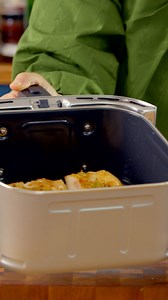 For Corre Larkin, the best dishes start with quality ingredients. Iconic was made with that same philosophy to deliver restaurant-quality meals. | Cosori