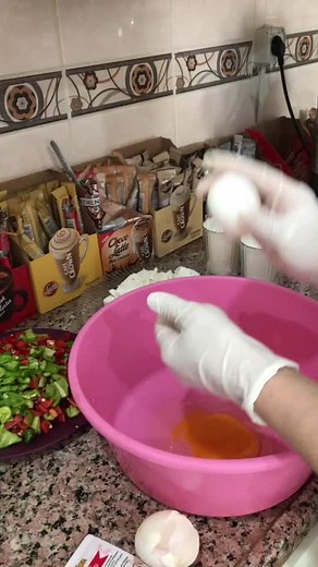 Evde Pizza Yapımı ve Ispanaklı Börek Tarifleri