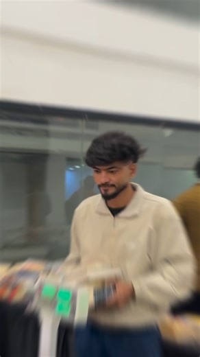 Mr_Happy  on Instagram: "Biggest Festive Book Deals Are Here! Bangalore book lovers, get ready for an exciting Christmas season 🎄 Usedbookr.com Kathai Karnival Book Fair is live with massive discounts and weight-based pricing! 🔥 MEGA EVENT OFFER Enjoy 50–80% OFF on all premium pre-loved books 🤯 ✨ Average book price starts at just ₹109! 📚 Book Categories Available Fiction | Non-Fiction | Kids Books | Teen Reads | Self-Help | Imported Pre-Loved Books ⚖️ WEIGH & PAY PRICING Fiction & Non-Ficti