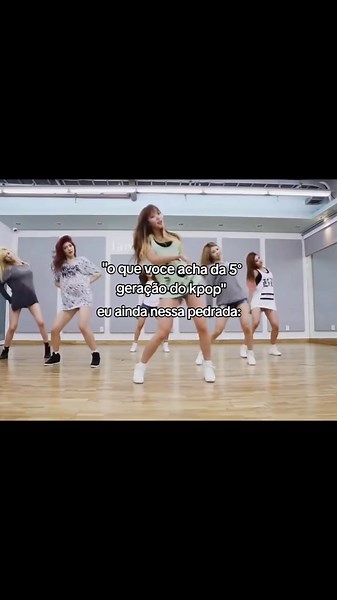 Hello Venus Wiggle Wiggle Dance Practice