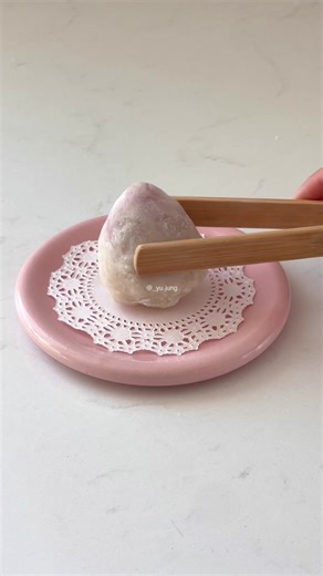 Homemade Strawberry Mochi Recipe for Easy Japanese Desserts