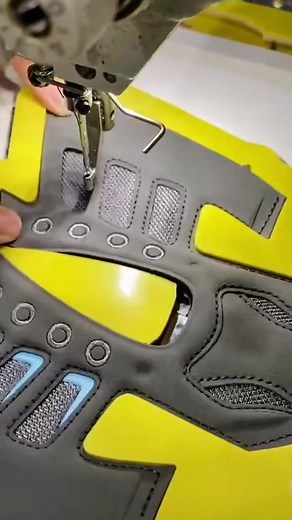 Computerized Shoe Upper Pattern Sewing Machine