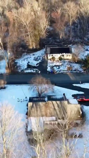 35 Q Cell 435w providing this homeowner with 110% of its power #solar #home #connecticut #mini5pro ￼