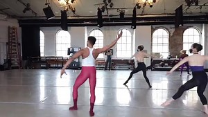 SUMMER INTENSIVE June 20 – July 29 Offering Graham Repertory and Technique, Ballet, Contemporary, and Composition with a special Intensive Graham Teacher Workshop. Attend in-person or remotely via Zoom! LEARN MORE REGISTER NOW https://marthagraham.edu/summer-intensive/ Footage from advanced graham class led by @virginiemecene accompanist @stahv #marthagraham #marthagrahamschool #grahamtechnique #summerintensive #ny #nyc | Martha Graham School