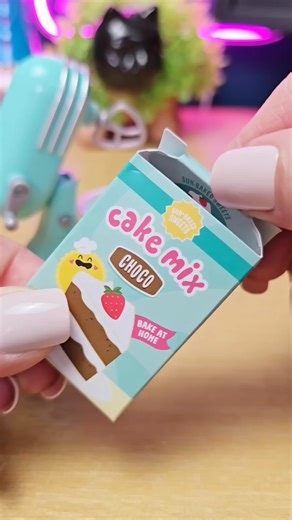 Miniverse Appliances Chocolate Pistachio Cupcakes #asmr #miniverse #minicooking #konapun #nostalgia #dog #doll #cute #actionfigure #toycollector #dogsofinstagram #toyphotography #toys #staugustine #photography #art #starwars #marvel #toystagram #lego #thekarhut #actionfigures #instagood | ASMR Playroom