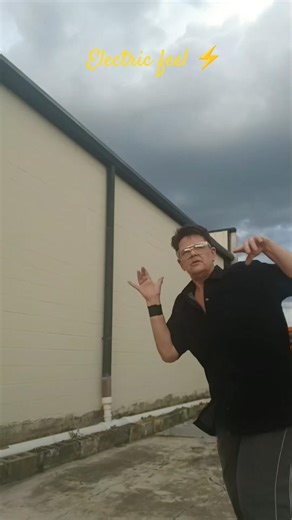 Electric feel ⚡ #ESyncErica #shorts #dance #butch #wlw