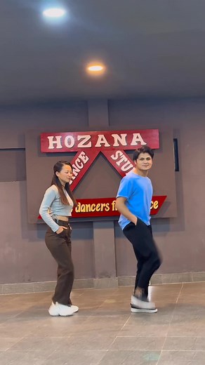shuffle dance in trending song #hozanadancestudio #fyp #foryou #trending #foryoupage contact us for the dance training and Choreography for the dance music video and personal dance training and others.