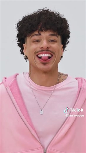 TIKTOK: Larray Hosts A Tinder Dating Show: Tinder Double Date