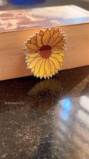 Sunflower bookmark🌻✨🔖 | Easy bookmark idea #art #shorts #bookmark #drawing