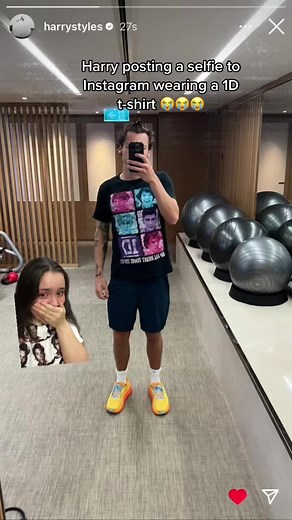 Harry Styles Wearing One Direction Shirt Selfie