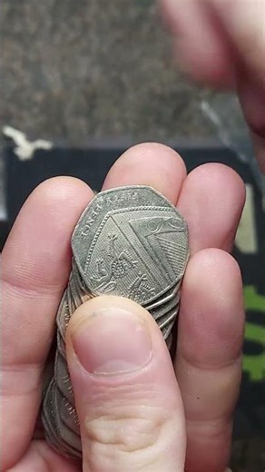 1 LUCKY BAG 50p Coin Hunt EP987