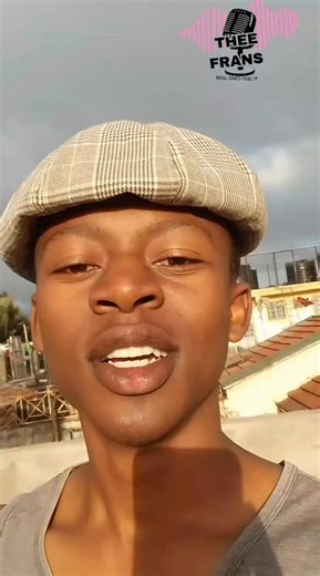 Thee Frans on Instagram: "MERRYCHRISTMAS #theefrans"