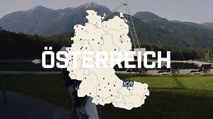 Österreich – Land der Berge, des Kaiserschmarrns und dieses Jahr sogar fast Bezwinger der deutschen Fußballer bei der EM. Doch was viel wichtiger ist: Österreich ist auch Heimat für einige richtig gute Wakeparks 😍 Diese haben sich Yanneck Konda und Samy Kautner im Rahmen der X Wakeparks In One Day Serie vorgenommen. Die guten Vibes des Roadtrips hat Leon Aulbach mit seiner Cam festgehalten. Früh am Morgen ging es mitten in Tirol los und endete am Abend in Oberösterreich mit einem perfekten Sund