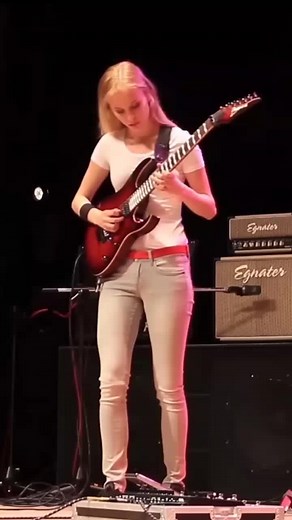 Canon Rock - Laura Lace Electric Guitar Drum Performance