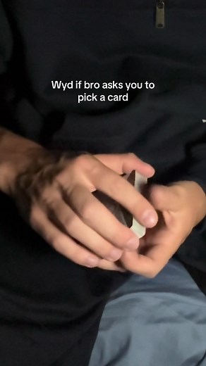 I’m so bad at this move #cardistry #magic #fyp | Cardistry